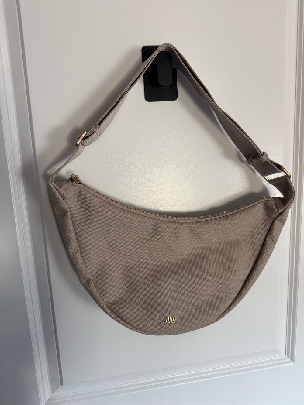 NWOT July Everyday Crescent Bag – Taupe / Sand Canvas Crossbody Sling
